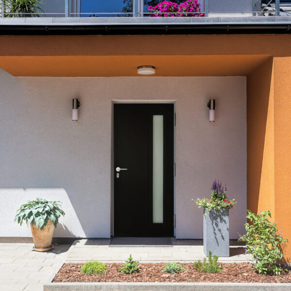 Puerta de Acero con 1 Vitral Vertical Chocolate 90cm